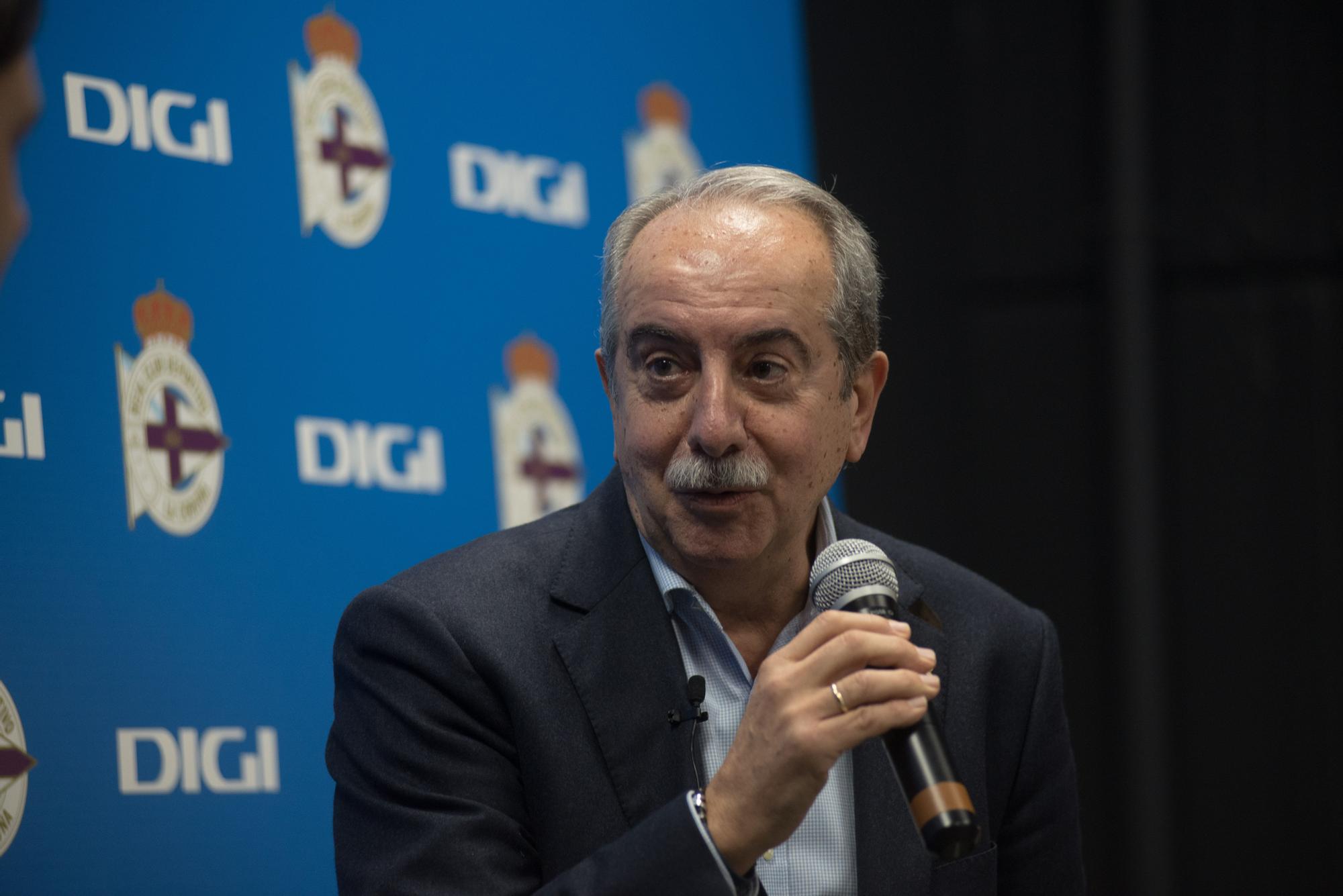 Antonio Couceiro en el acto de presentación de DIGI, patrocinador del Dépor hasta 2024