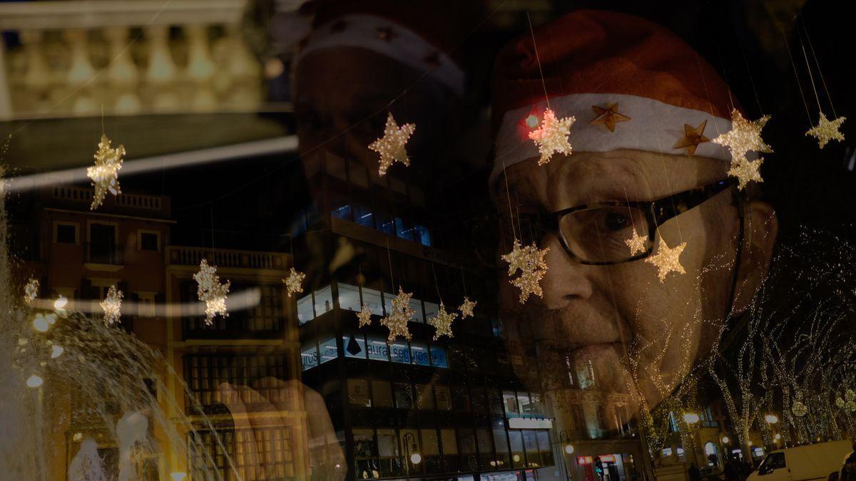 Los taxistas pasearán a personas mayores para que disfruten de las luces de Navidad
