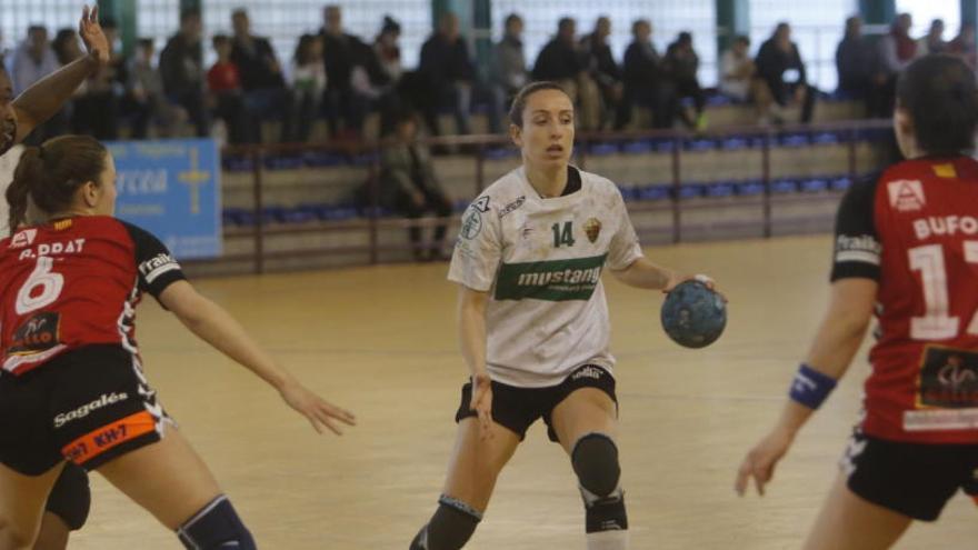 María Flores, durante un partido del Mustang