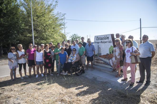 Galería | Así fue la presentación de un monolito en Cáceres