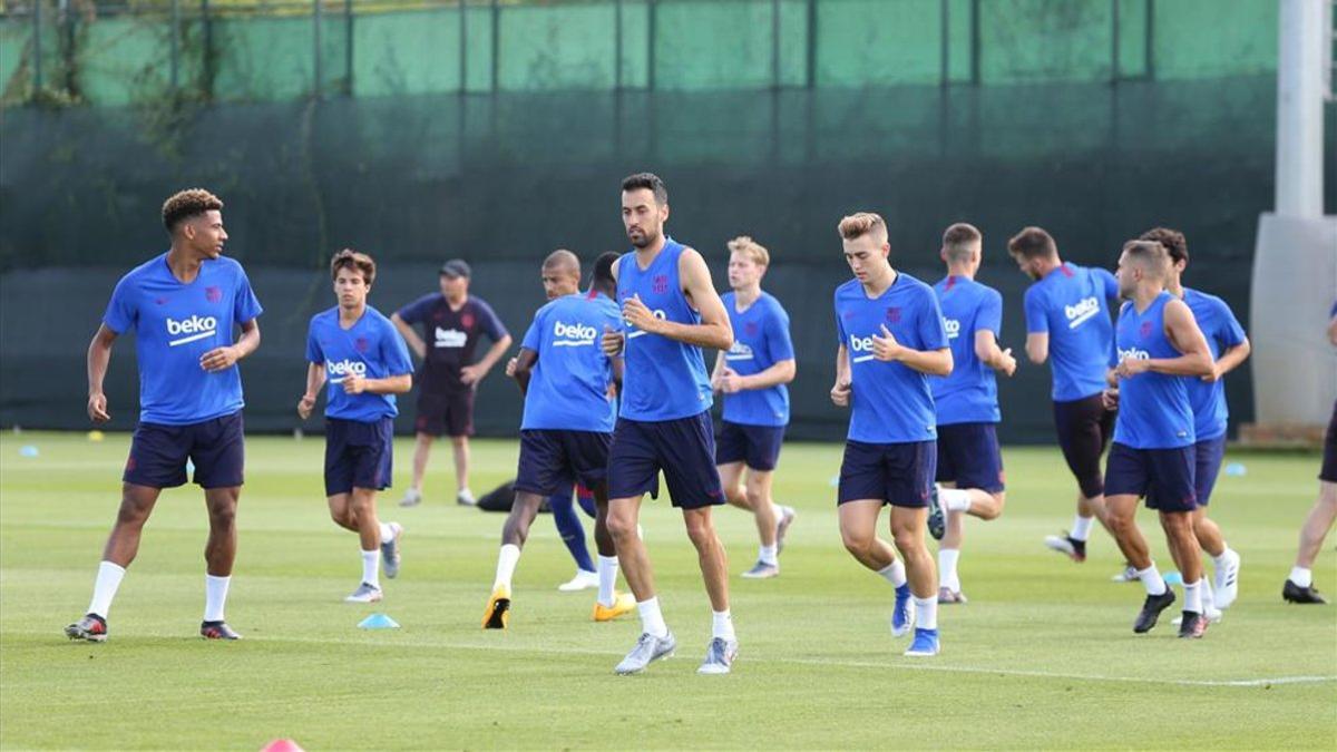 El Barça se prepara para los partidos en Japón