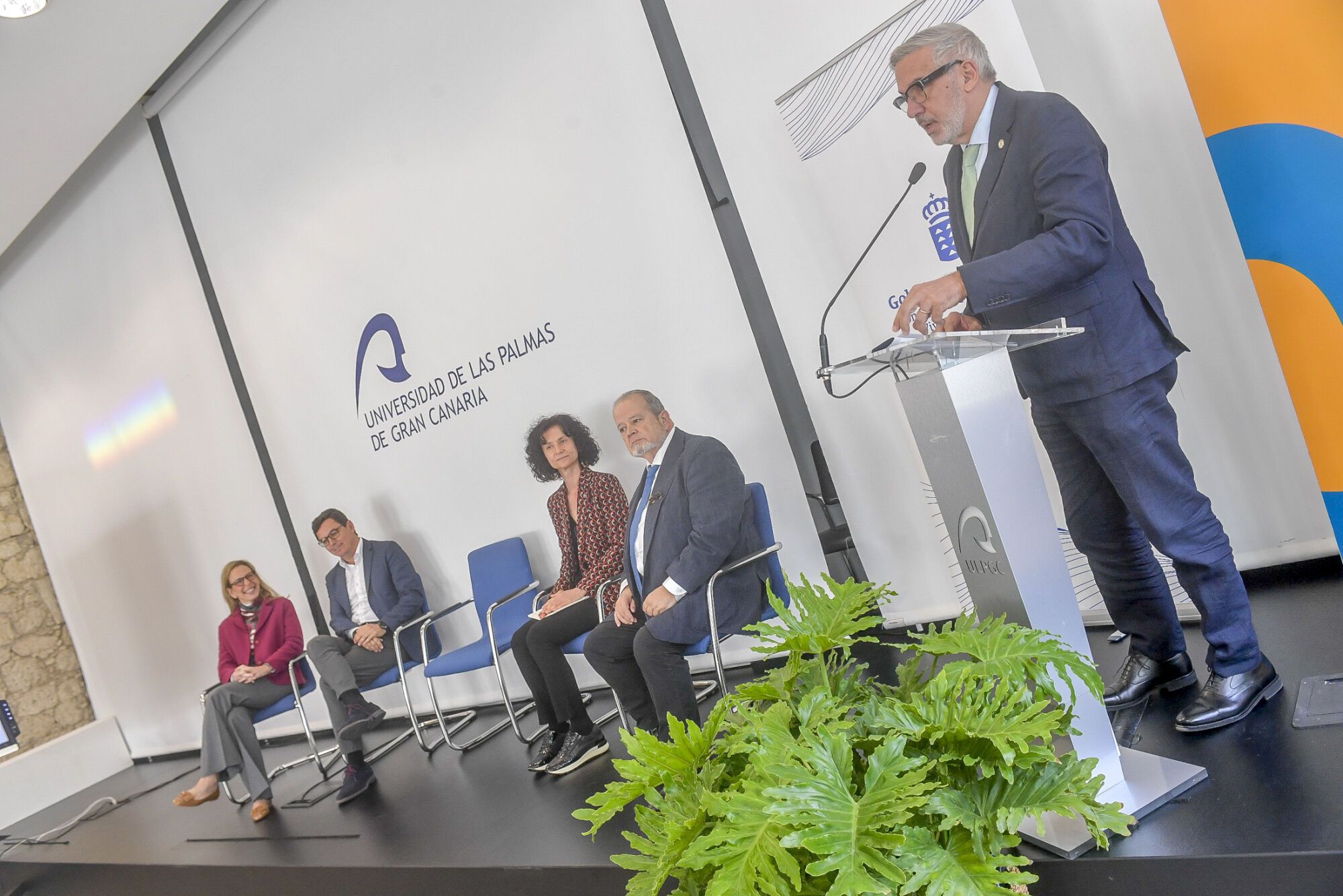 Colaboración entre las universidades canarias y Obras Públicas