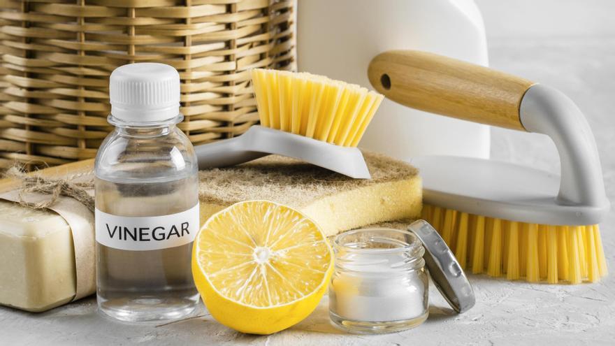 Trucos asombrosos: descubre los usos del vinagre de limpieza para un hogar impecable