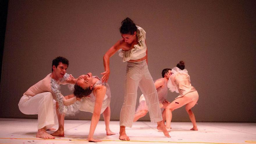 El baile como puro placer y subversión, en el Teatre del Mar