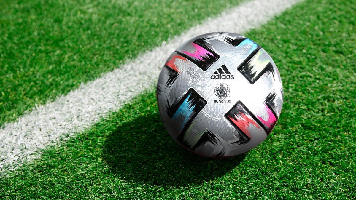 El balón de las semifinales y la final de la Eurocopa 2021