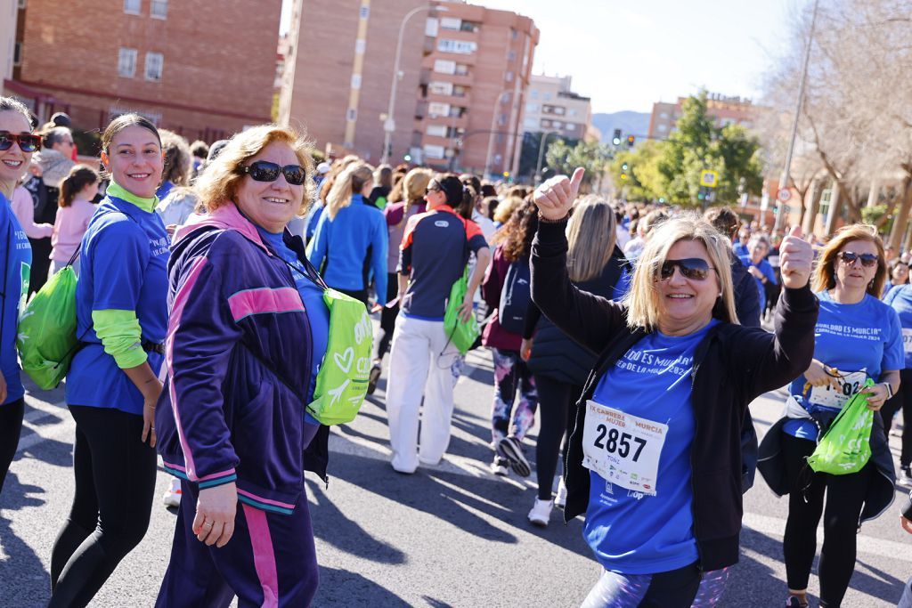 Imágenes del recorrido de la Carrera de la Mujer: avenida Pío Baroja y puente del Reina Sofía (II)