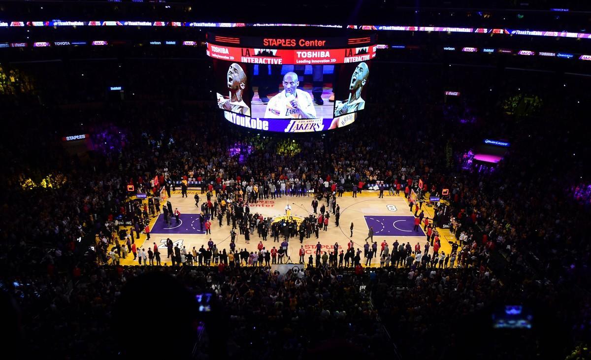 Kobe Bryant se despidió a lo grande Kobe Bryant se despidió a lo grande