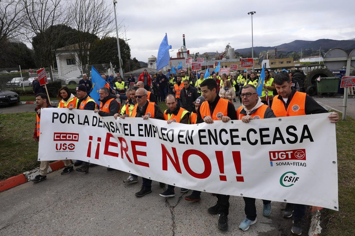 Manifestación de los trabajadores de Ence en Navia, el pasado día 1.