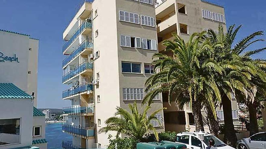 El edificio Edén Roc, en Magaluf, donde se produjo el accidente mortal.