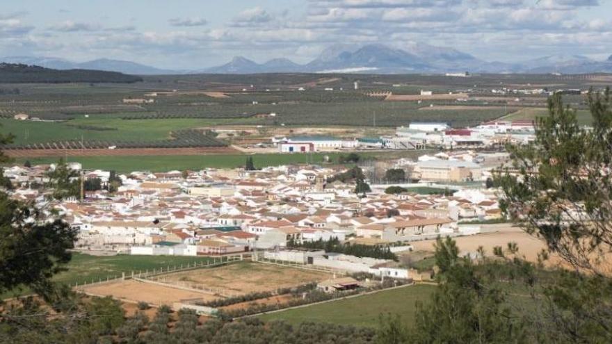 Una mujer en la UCI tras ser golpeada por un castillo hinchable en Humilladero