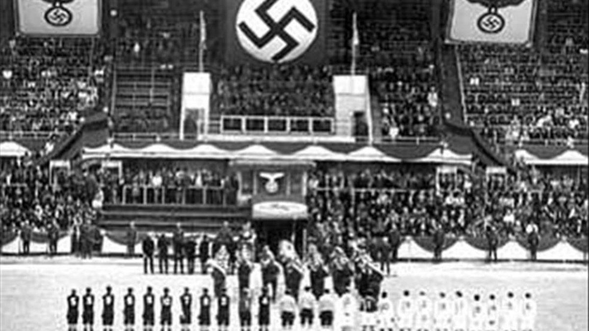 Una imagen del partido jugado en Kiev en 1942