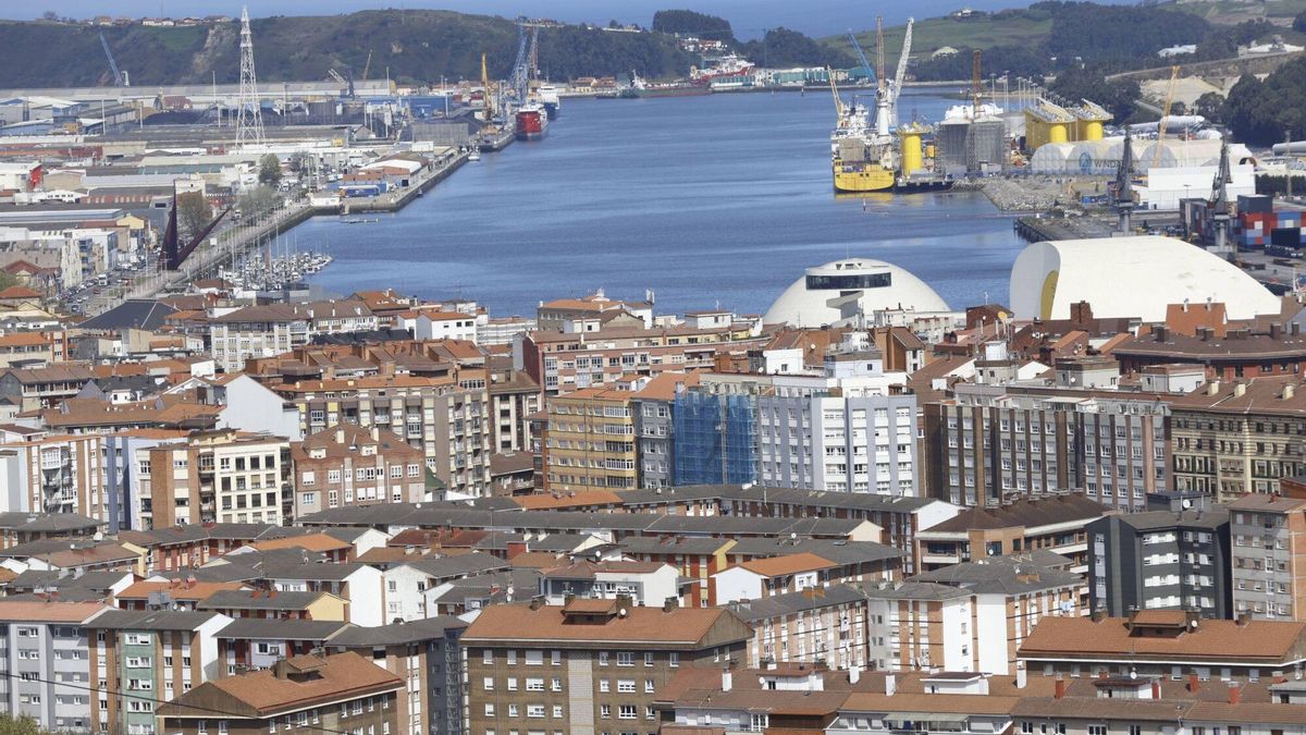 Avilés desde la ermita de La Luz
