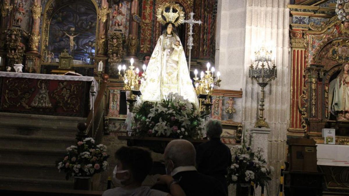 Misa en Otero de Bodas. | A. Saavedra