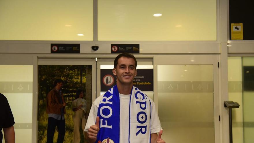 Llega Marc Casadó a A Coruña para incorporarse al Deportivo