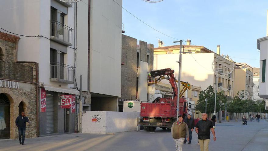 Un nou edifici singular, a punt a Roses