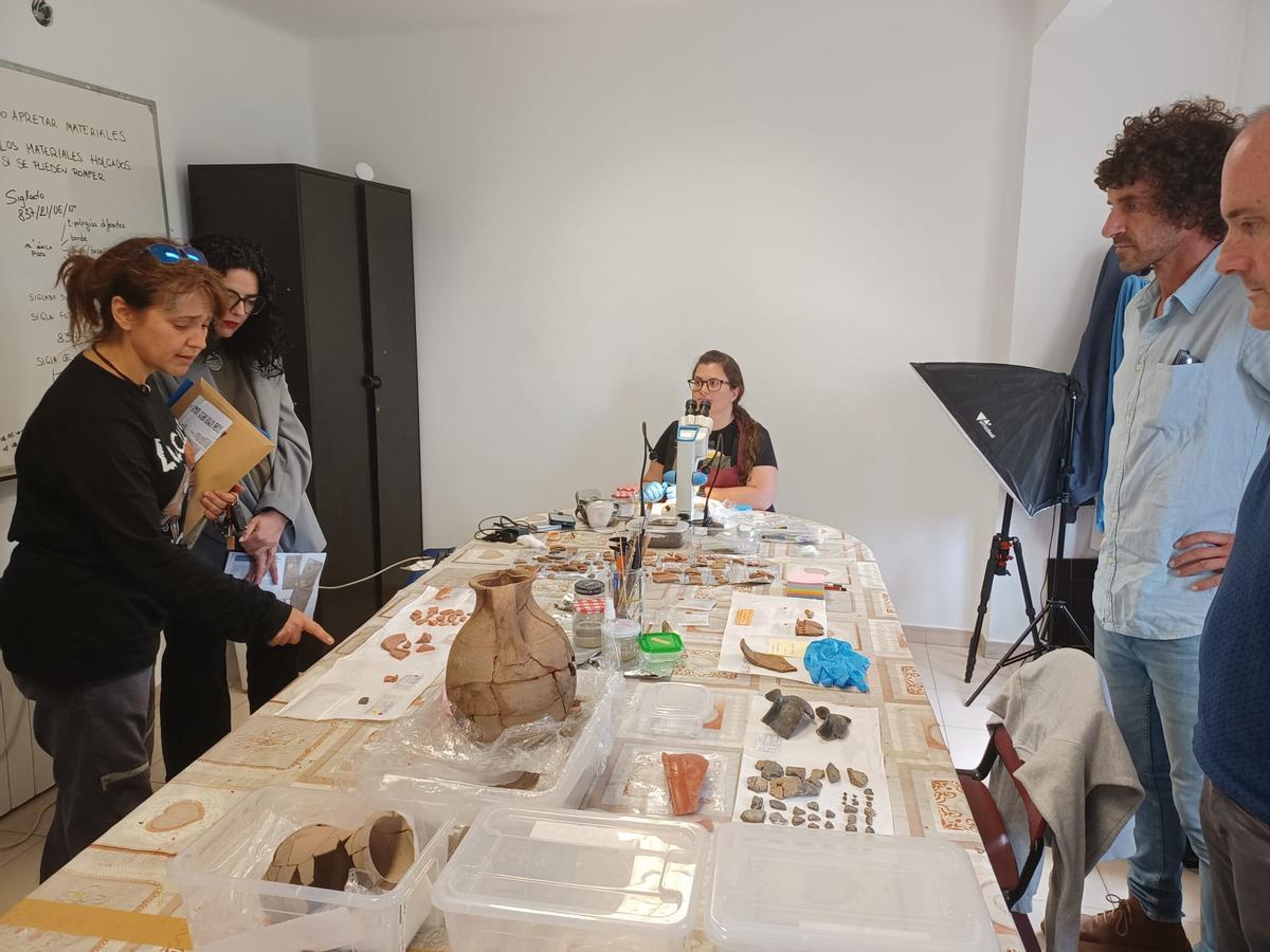 El pozo de los tesoros de Lucus Asturum: "Los hallazgos de Llanera tienen una entidad que ni siquiera habíamos soñado"