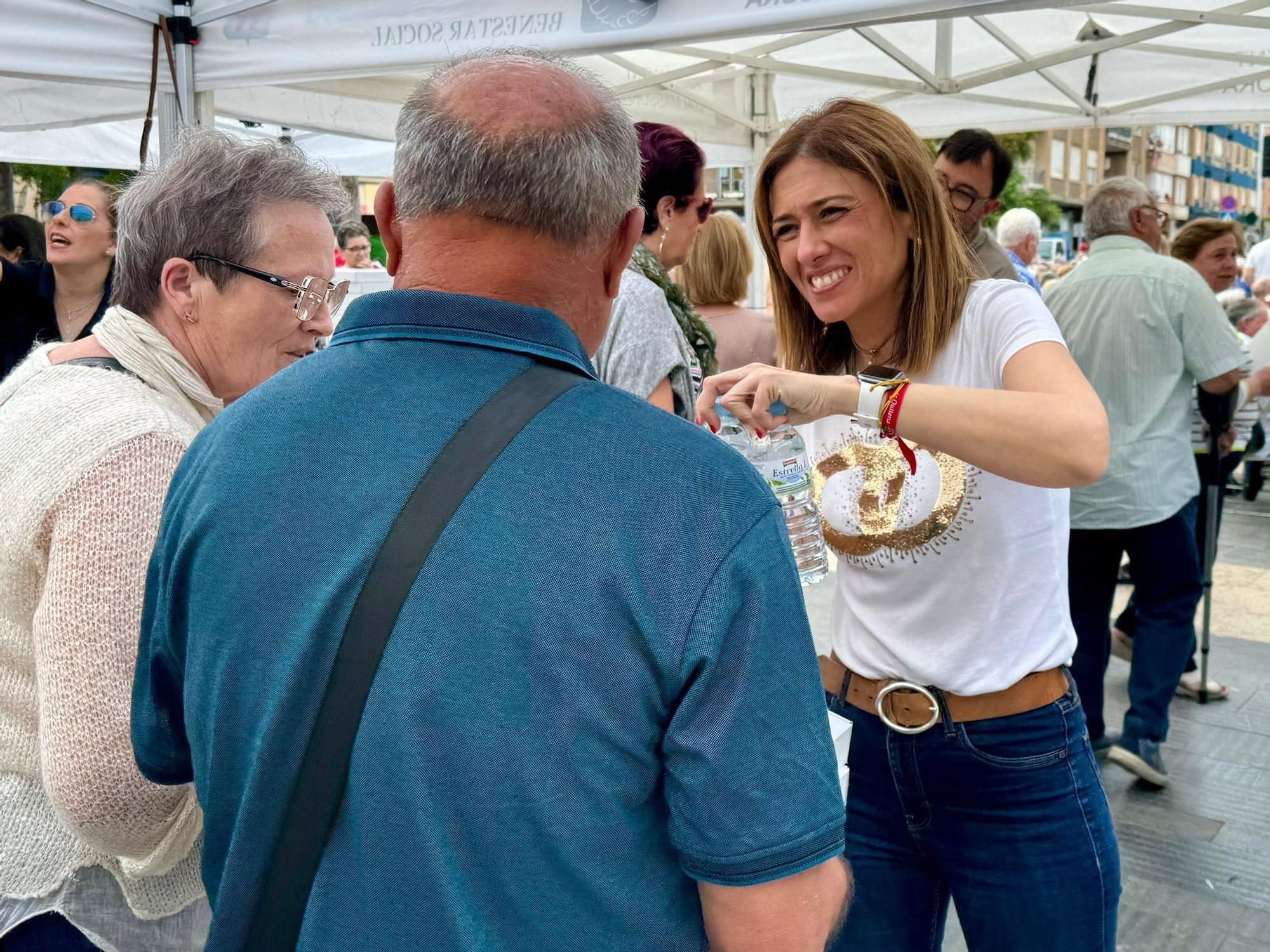 Galería de fotos de la fiesta dedicada a los mayores en Almassora