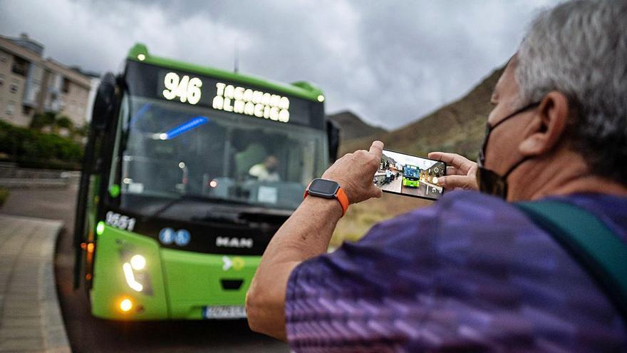 Los conductores de Titsa avalan la petición de otro puente en San Andrés