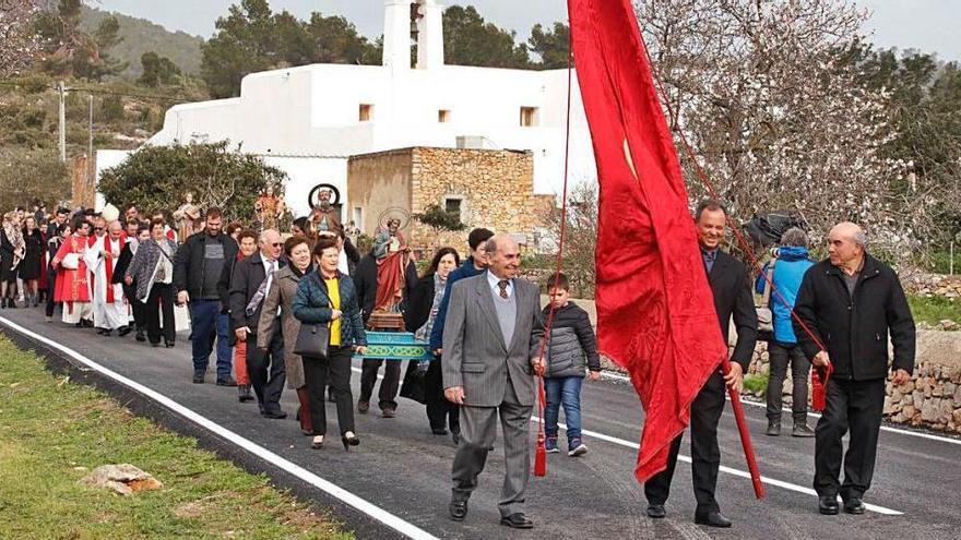 Imagen del año pasado de la procesión religiosa del día de Santa Agnès.