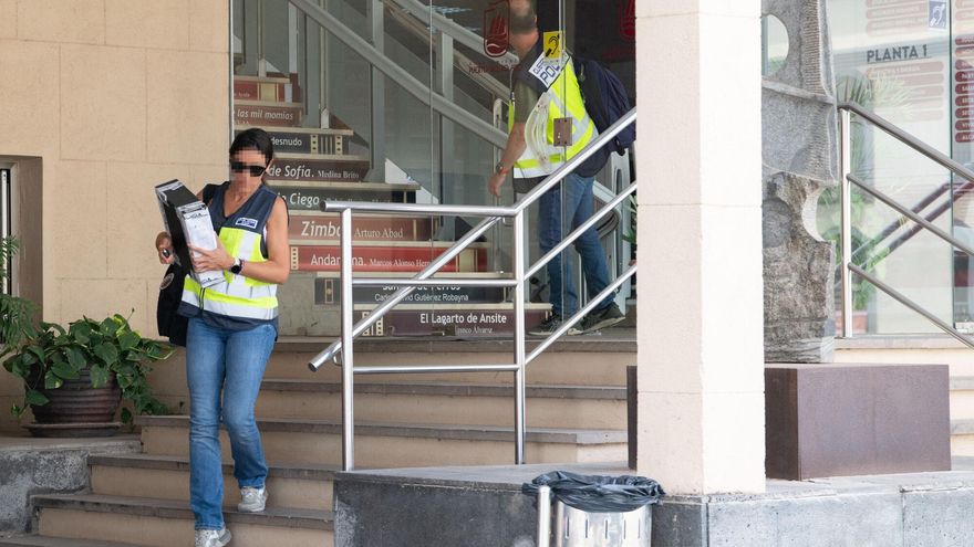 Operación anticorrupción en Fuerteventura: una concejala entre los tres detenidos, nueve investigados y contratos por un millón de euros