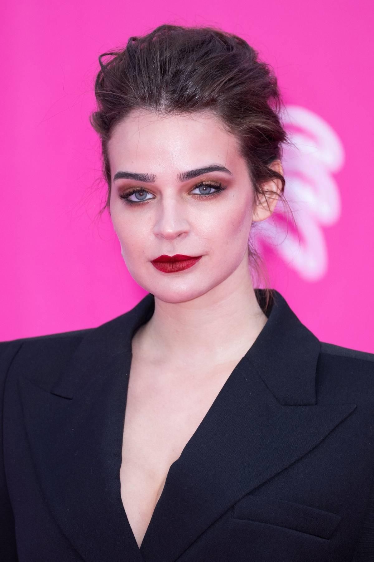 Laura Escanes en el Festival Canneseries