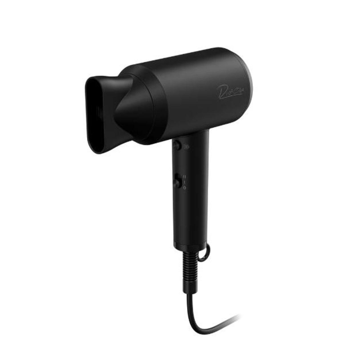 Secador de pelo compacto.