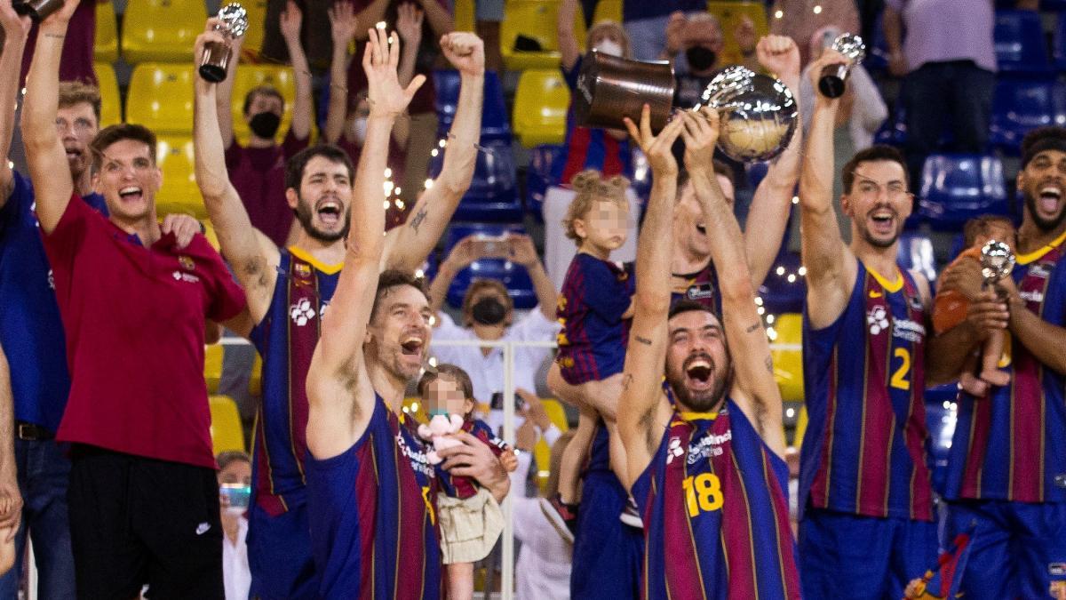 Pau Gasol ha celebrado el título de Liga con el FC Barcelona esta temporada