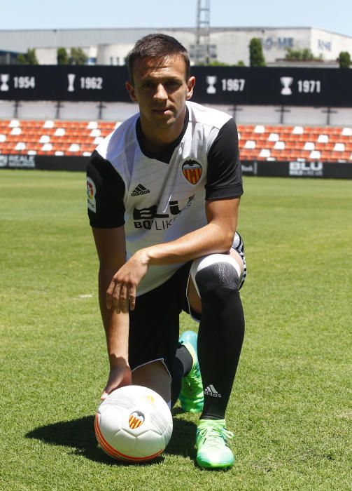 El Valencia CF presenta a Maksimovic