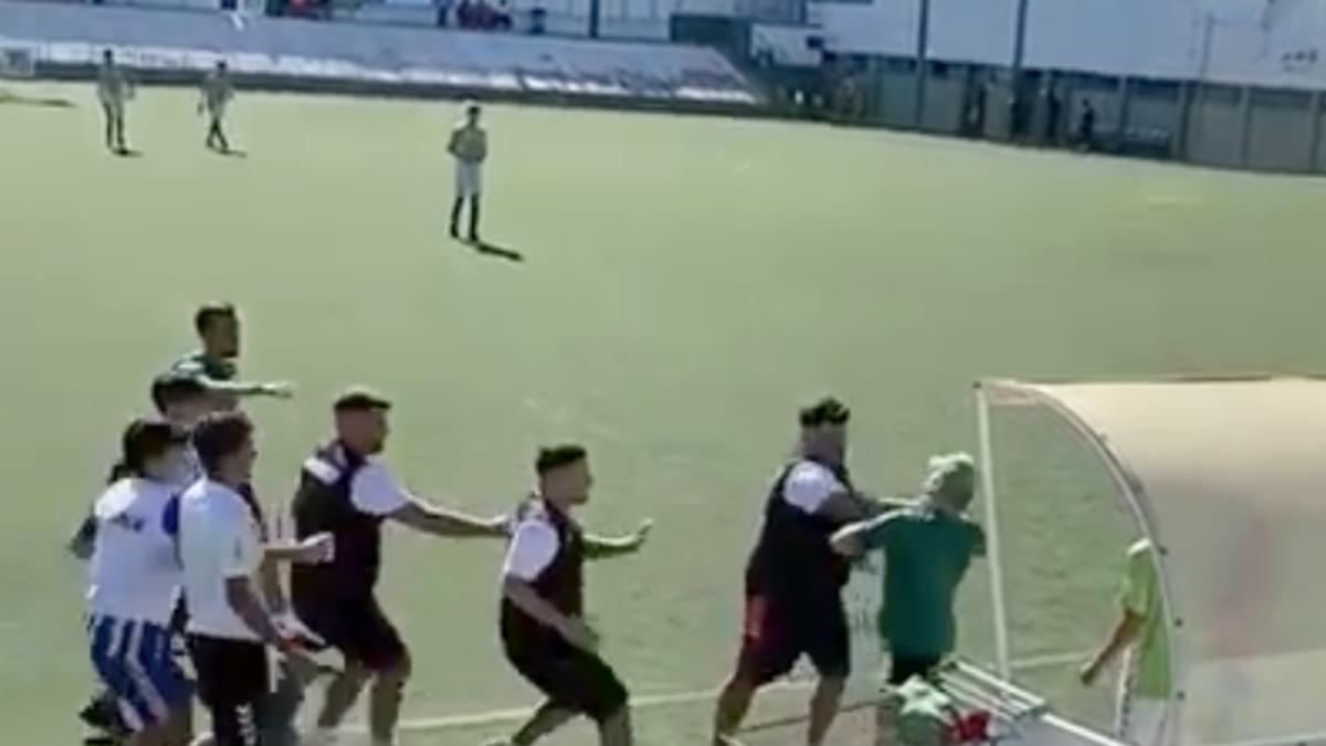 Pelea en un partido de fútbol de cadetes en Gran Canaria