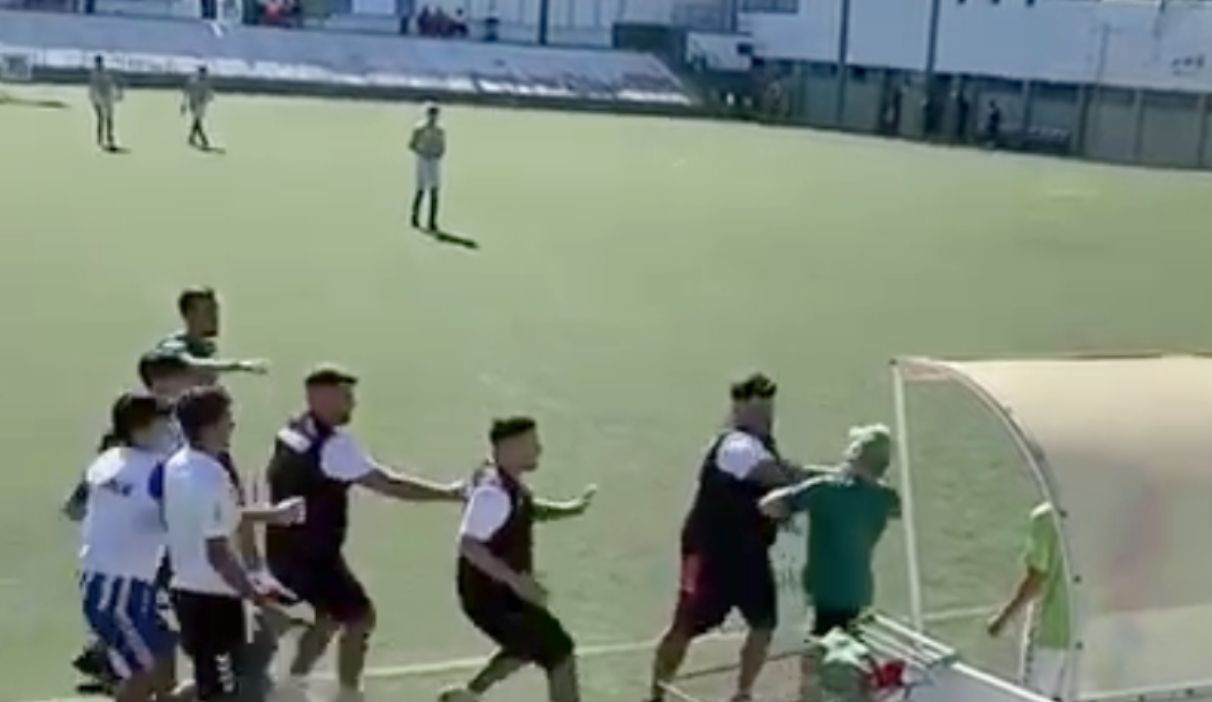 Pelea en un partido de fútbol de cadetes en Gran Canaria
