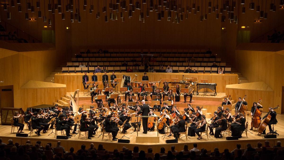 La Orquesta Sinfónica del Conservatorio Superior de Música de Aragón.