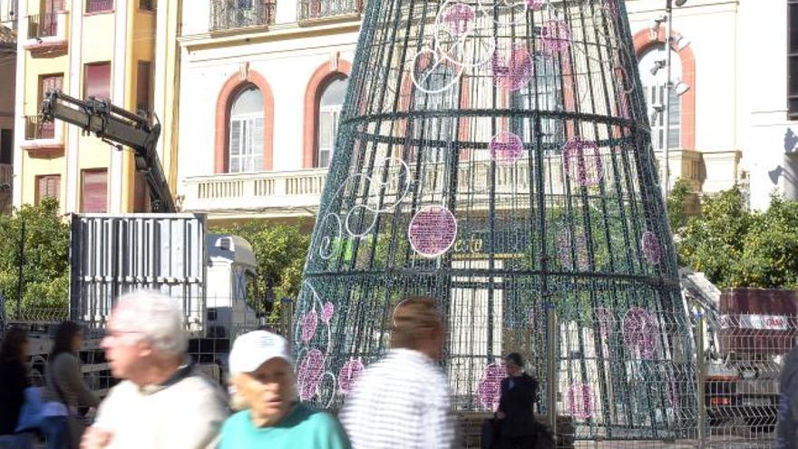 Teresa Porras: «El árbol de 15 metros de la plaza de la Constitución consume lo mismo que un secador de pelo».