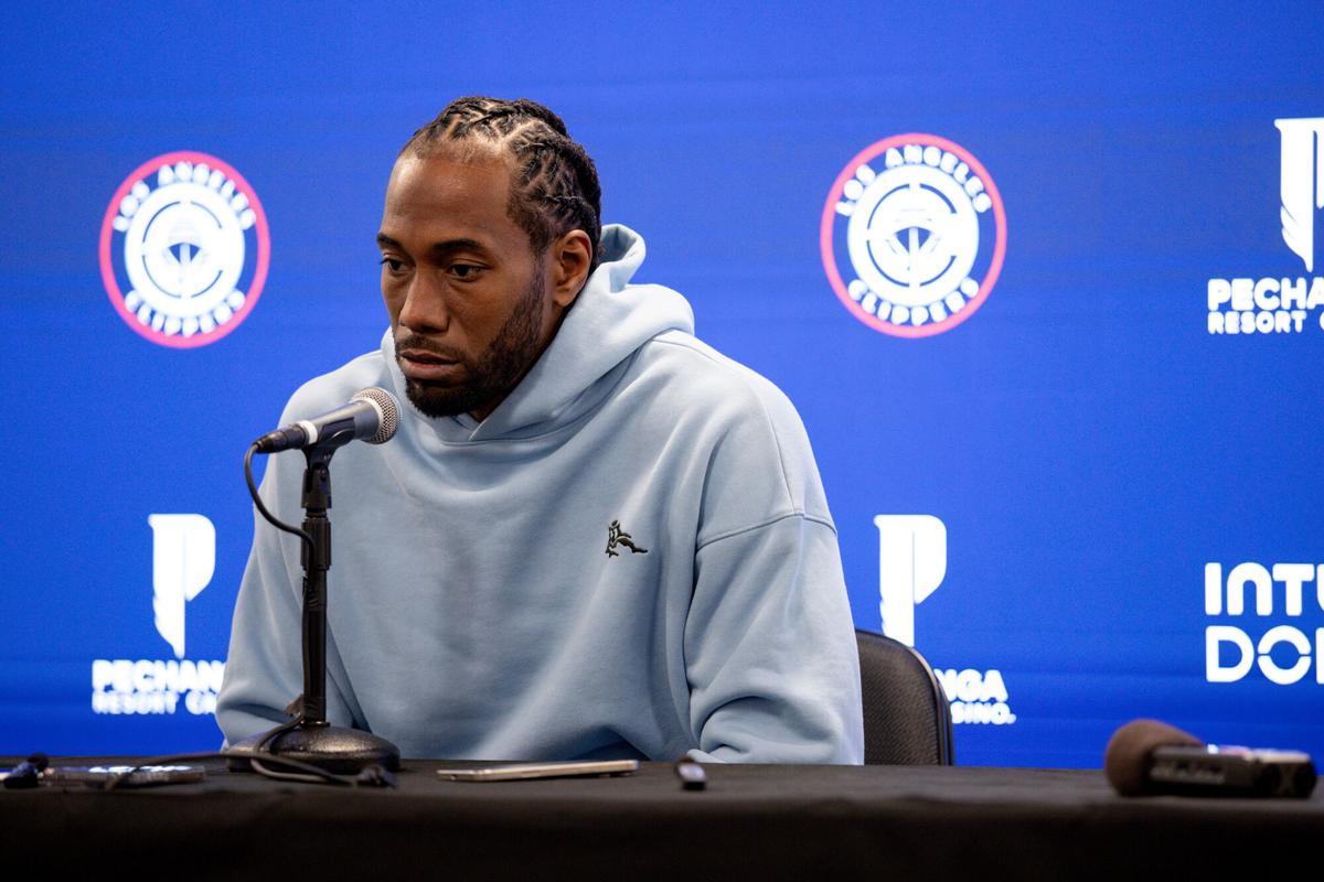 Kawhi Leonard hablo por primera vez en el media day de los Clippers