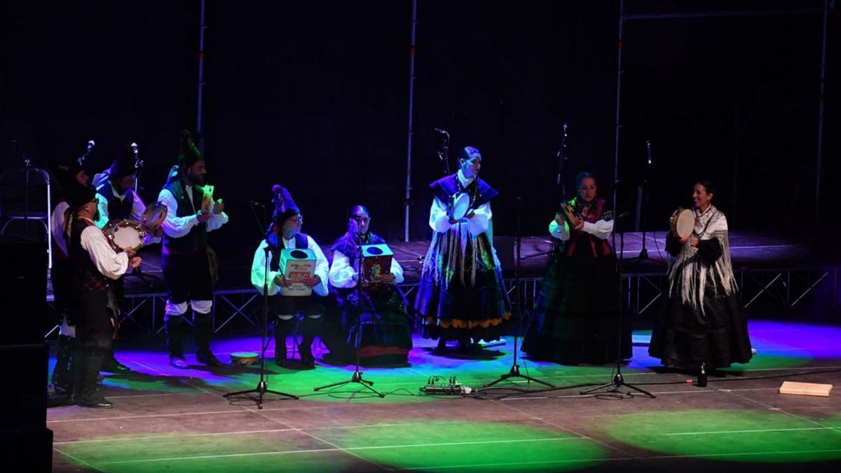 Cantigas da Terra, durante un recital. | // VÍCTOR ECHAVE