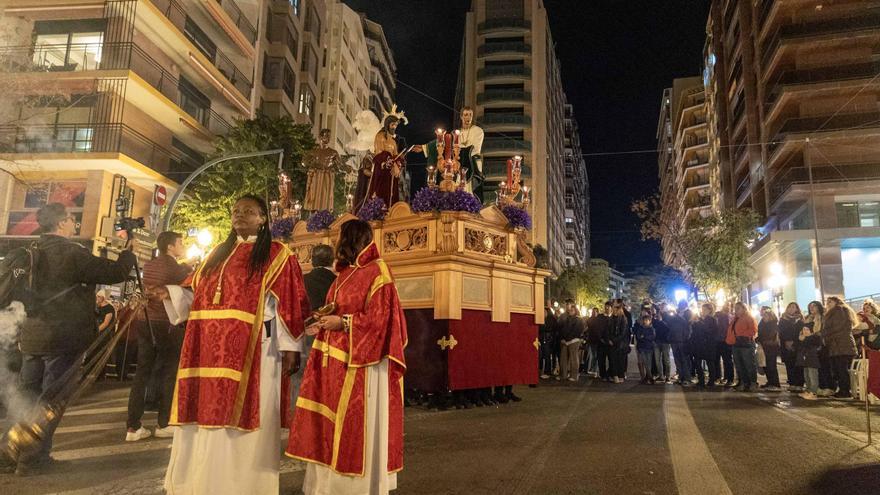 Cortes de tráfico por la Semana Santa de Alicante: Estas son las calles cerradas durante las procesiones