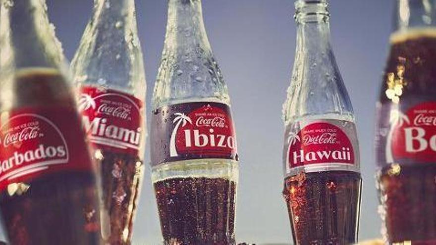 Coca Cola se apunta a la marca Ibiza con una edición limitada