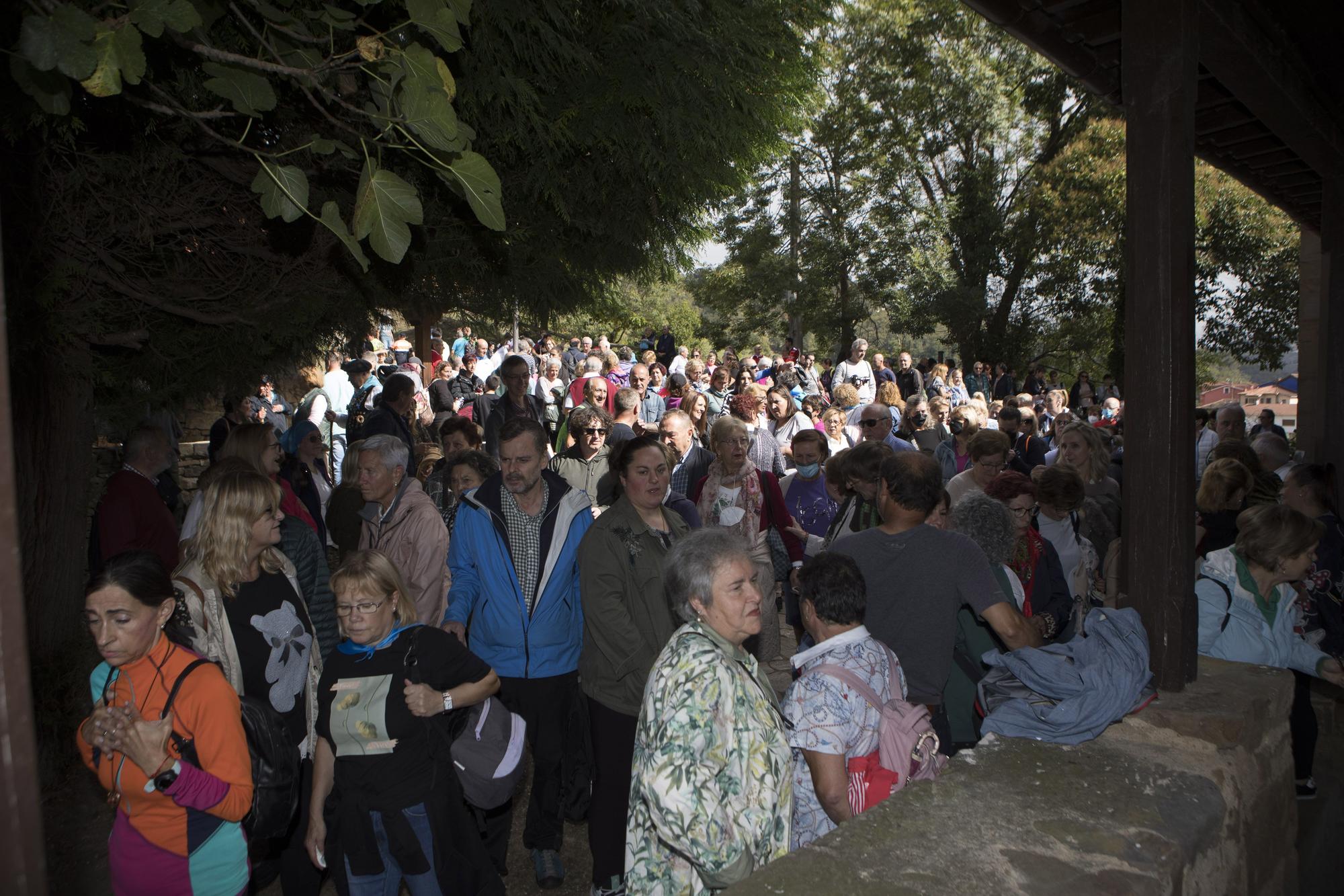 La romería de Los Mártires vuelve a Mieres