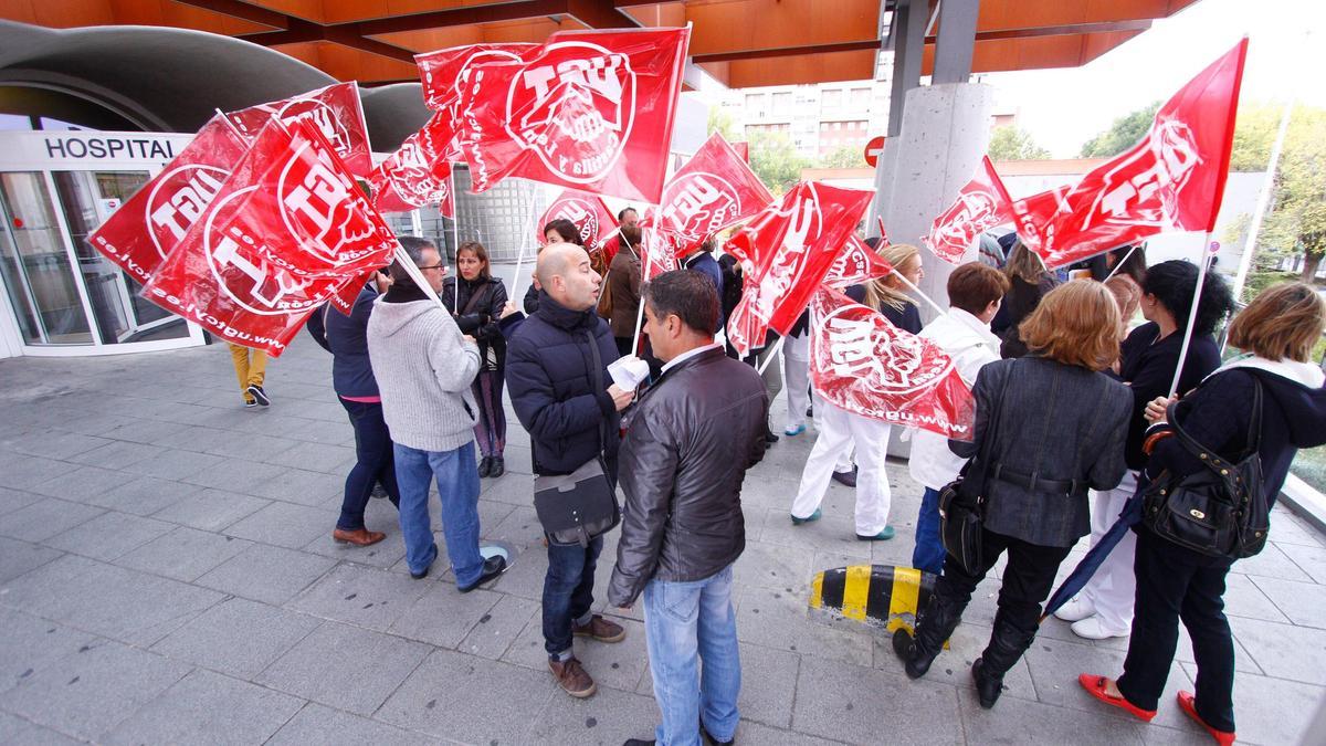 Una protesta anterior de los trabajadores de limpieza del Complejo Asistencial de Zamora