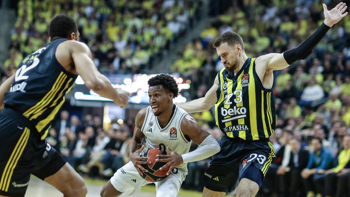 'Fener' domina por 2-0 su serie de playoff de Euroliga ante París