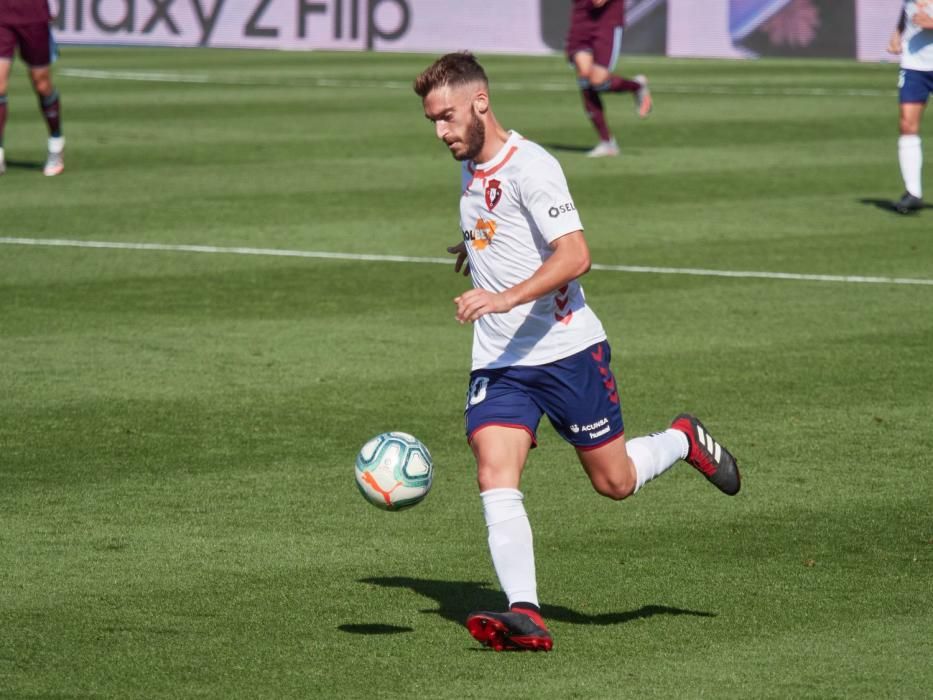 Las mejores imágenes del Osasuna - Celta. // Eduardo Sanz Nieto (LOF) | Villar López (EFE)