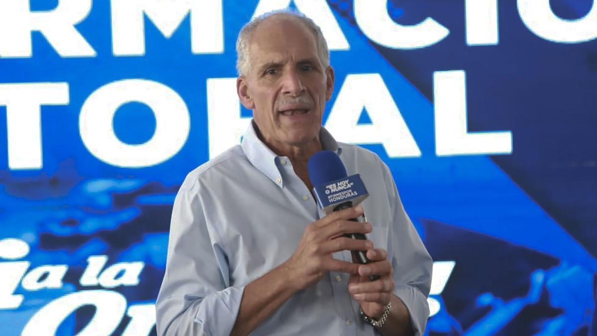 Fotografía cedida por el Partido Nacional del candidato Nasry Asfura.