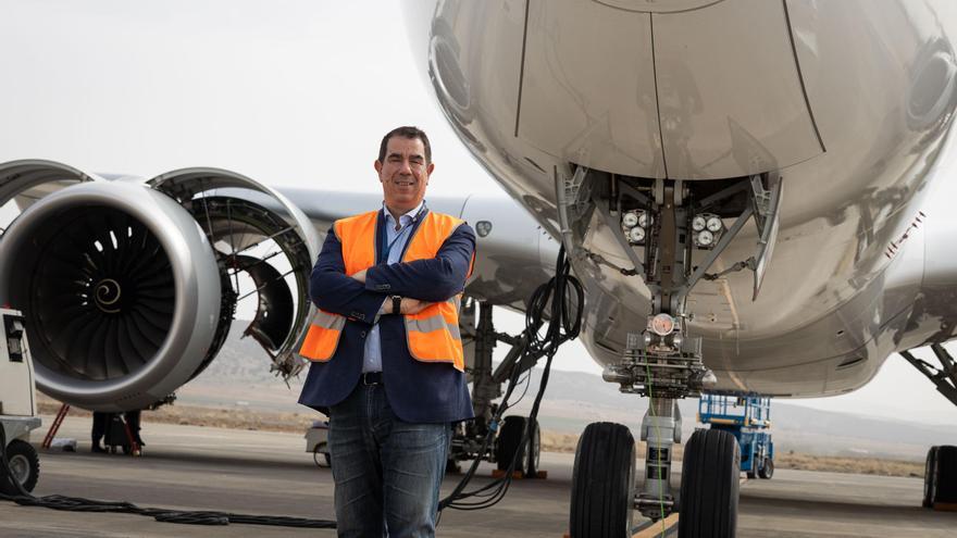 Caudé, el colosal parquin de aviones en la España Vacía