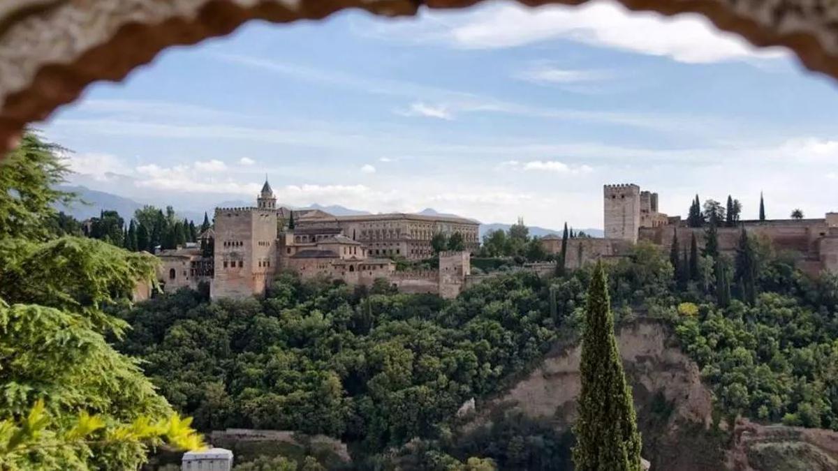 Estos son los mejores planes que puedes hacer gratis en tu visita a Granada