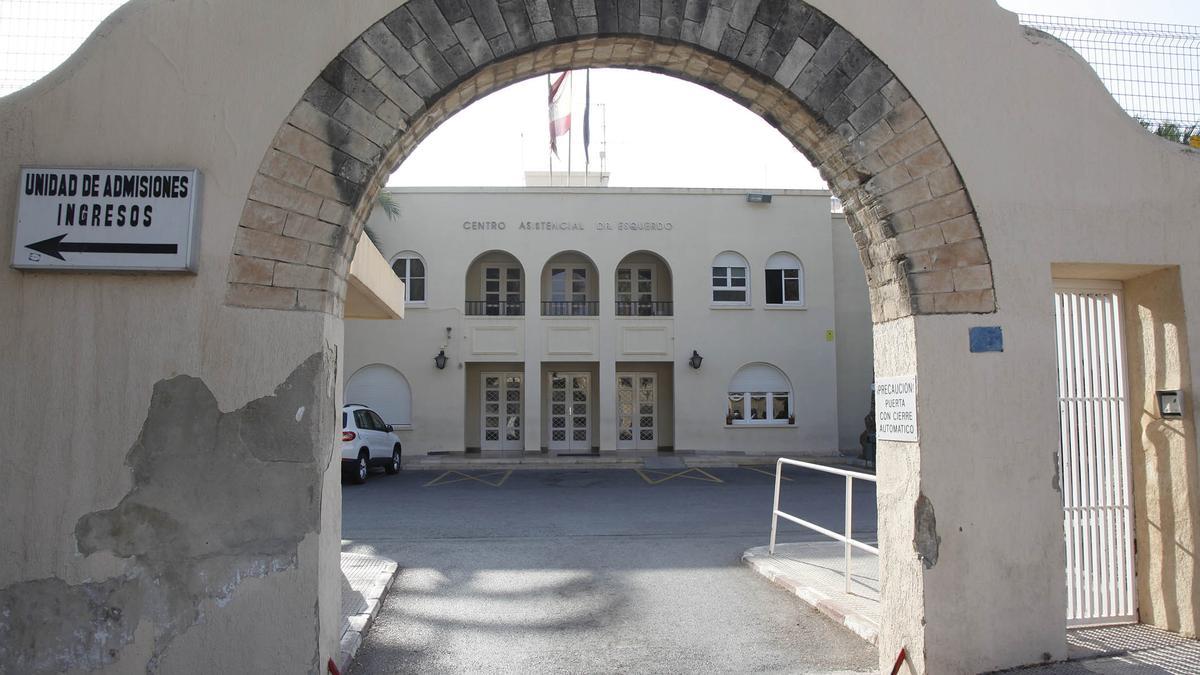Acceso al centro Doctor Esquerdo, dependiente de la Diputación, en una imagen de archivo.
