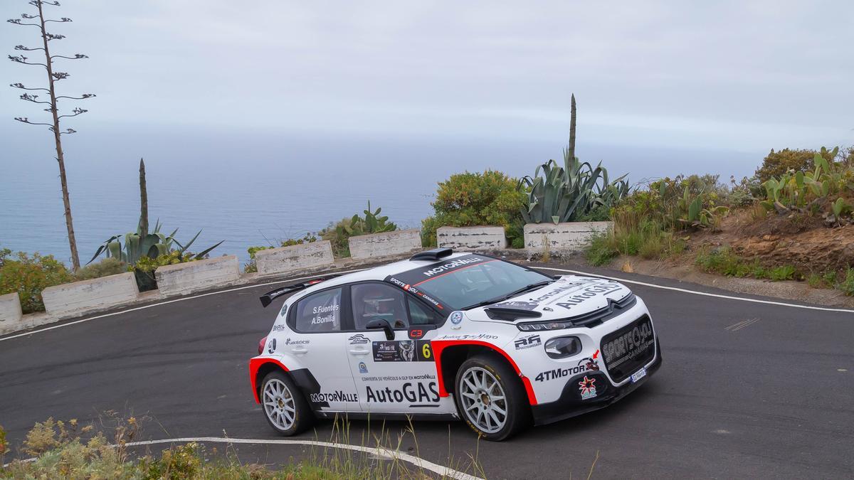 Fuentes y Bonilla en una imagen de archivo del Rally Islas Canarias