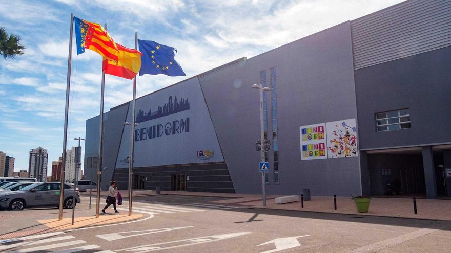 Un nuevo colector de aguas para paliar el riesgo de vertidos en el Palau d&#039;Esports de Benidorm
