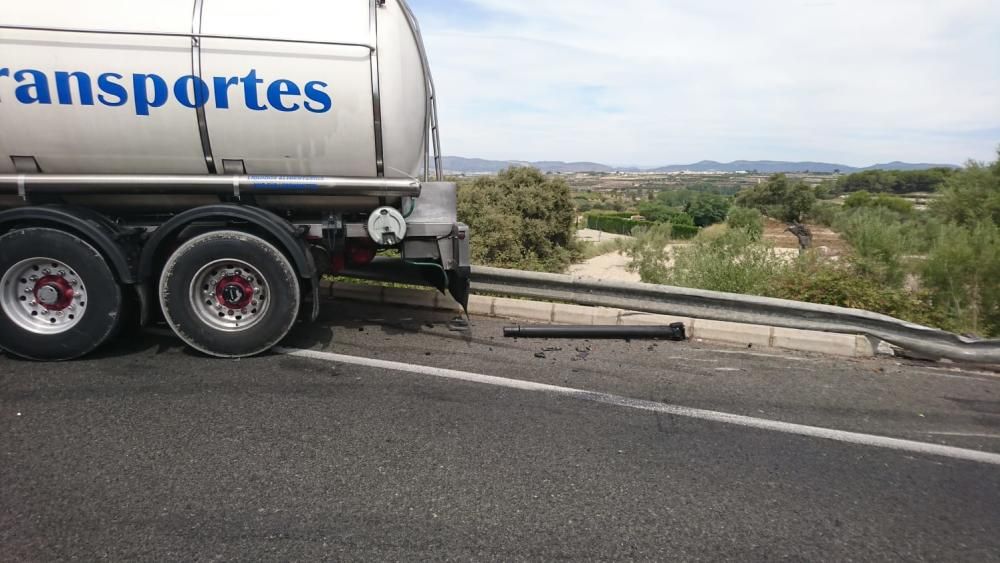 Herido grave en un accidente en Castelló de Rugat