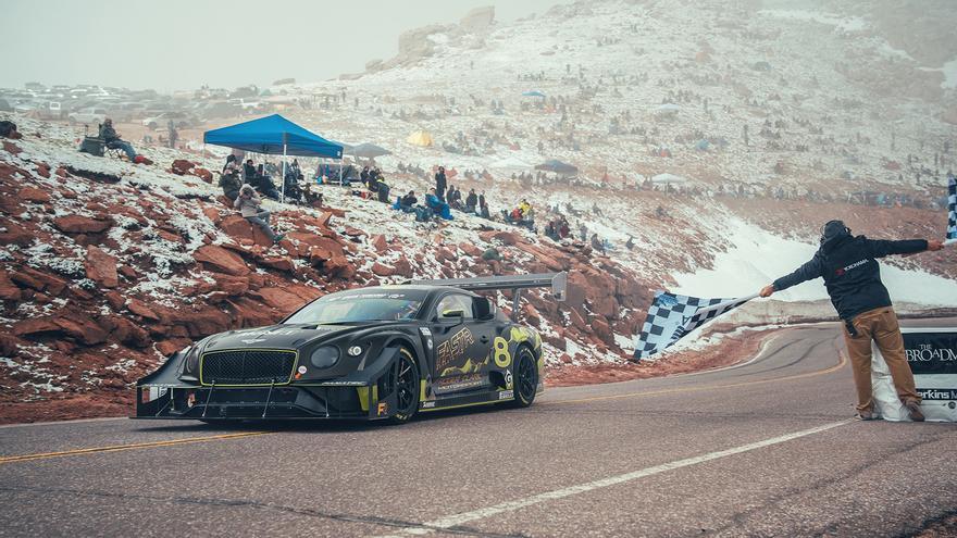 Bentley demuestra el potencial de su biocombustible en el Pikes Peak