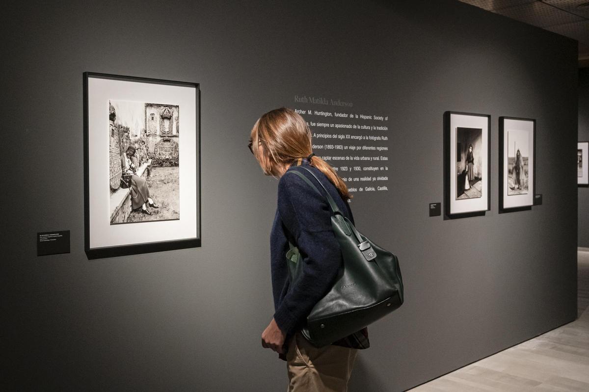 Llega a València la exposición “La fotografía esencial en tiempos de Sorolla”.