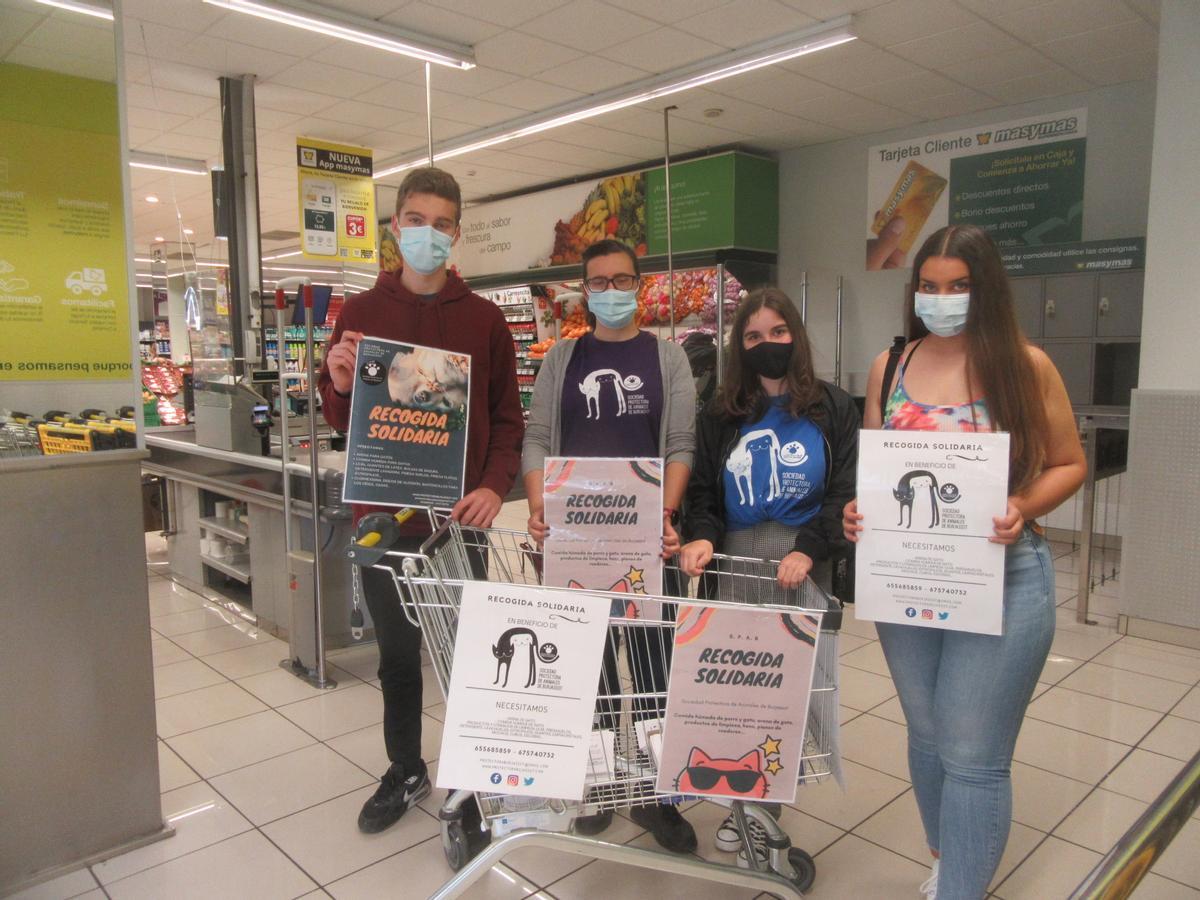 Una de las acciones de la protectora